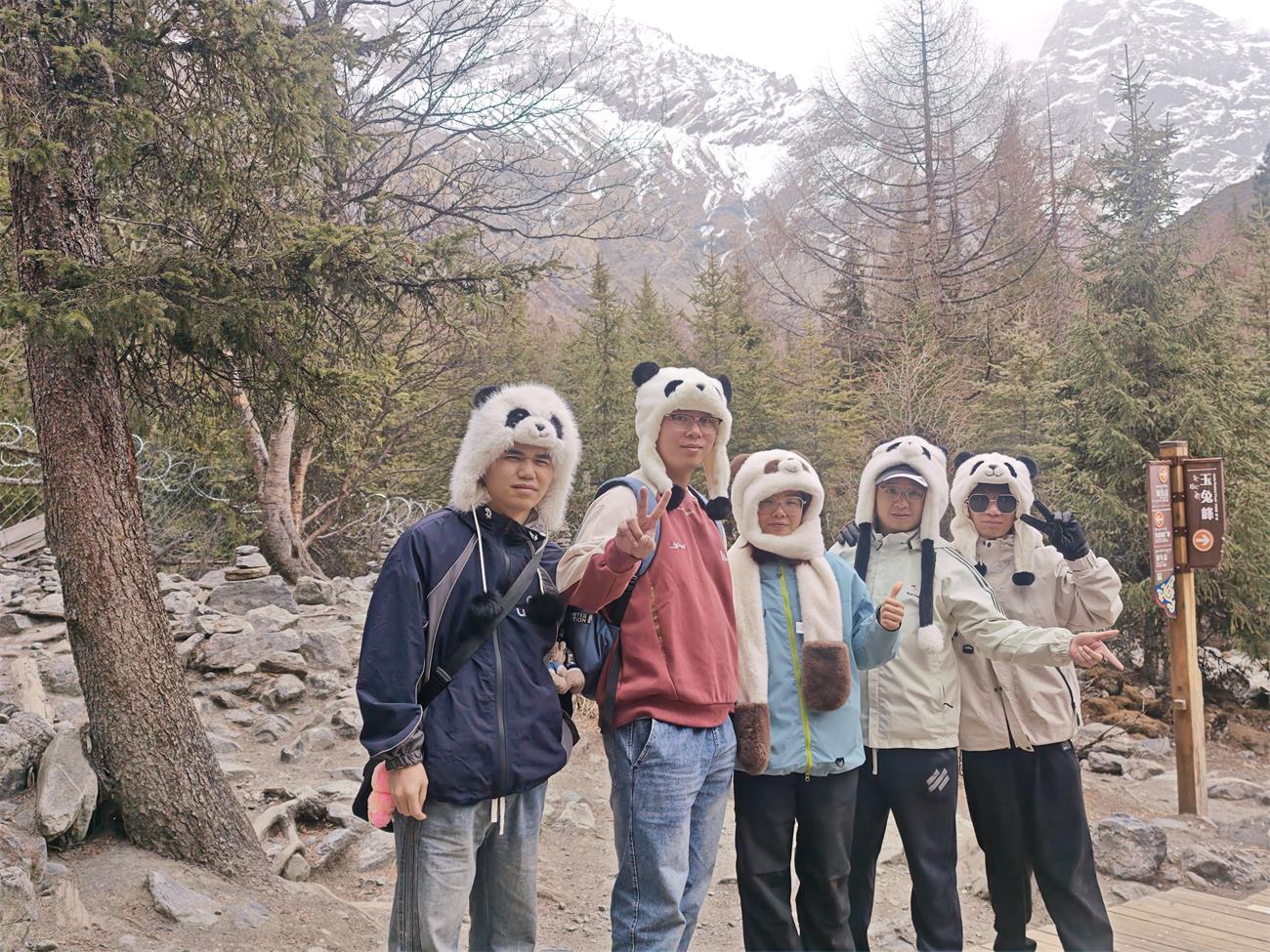 風過川西，把雪山的信箋寄給你