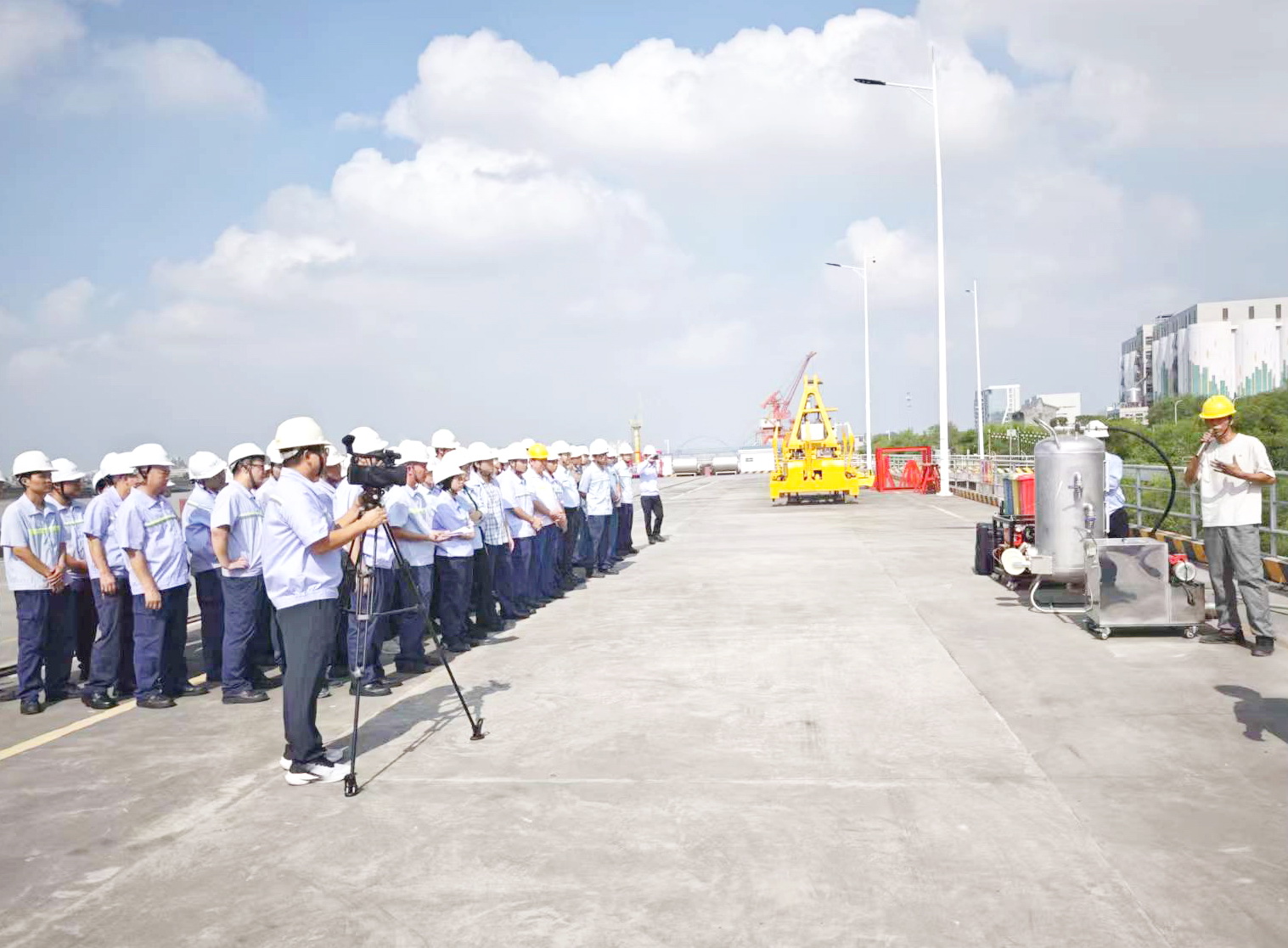 雙橋公司開展 2025 年度突發(fā)環(huán)境事件應(yīng)急培訓(xùn)演練